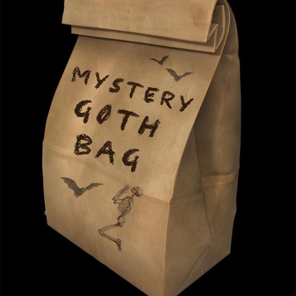 ☠️ Womens Small Goth Mystery Bag Clothes Haul Wholesale Reseller Lot Bundle Loot - Picture 1 of 2